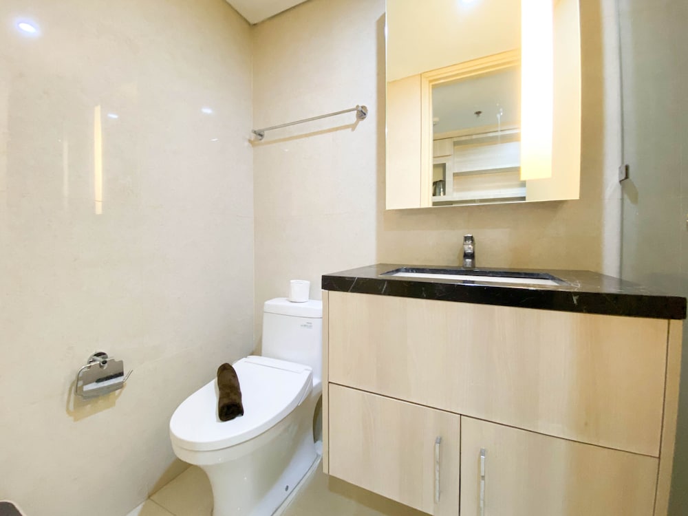 nice and elegant studio apartment at warhol w r residence