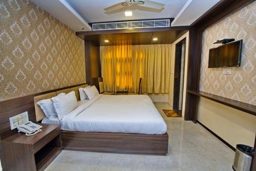 Hotel Mannat Palace,Dargah Shareef,3 star