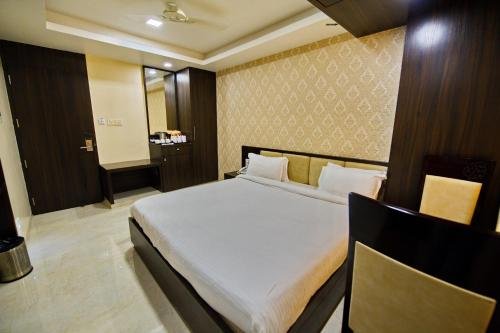 Hotel Mannat Palace,Dargah Shareef,3 star