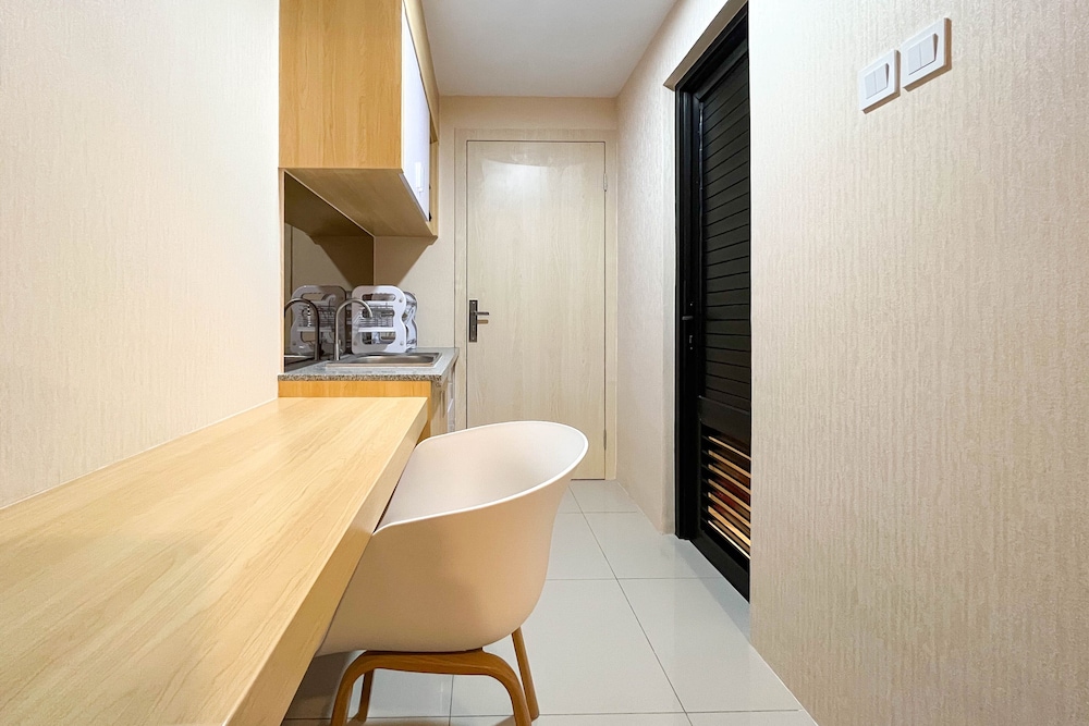 comfy studio room at de prima apartment medan apartment