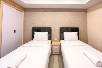 comfy studio room at de prima apartment medan apartment