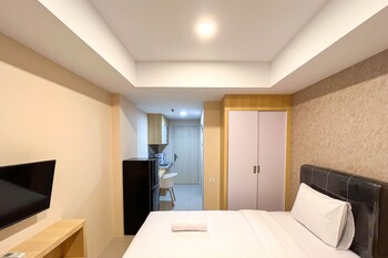 comfy studio room at de prima apartment medan apartment