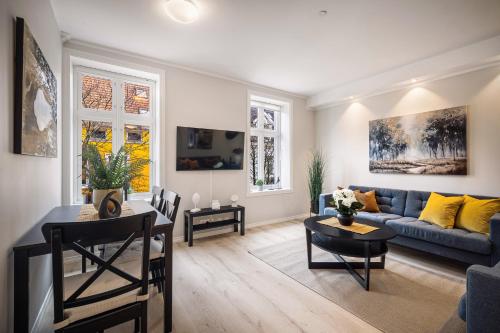 meltzers apartment