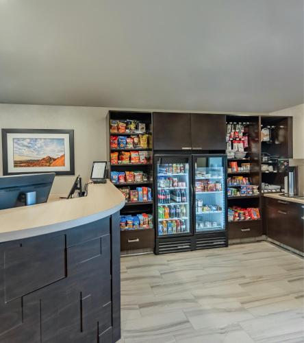 my place hotel east moline quad cities il