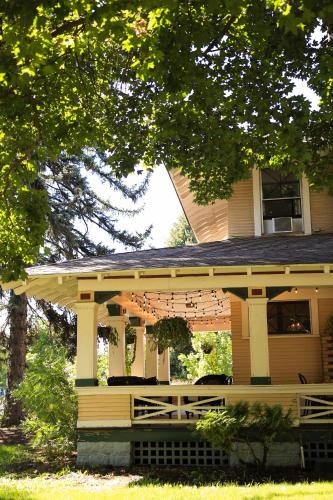 marianna stoltz house