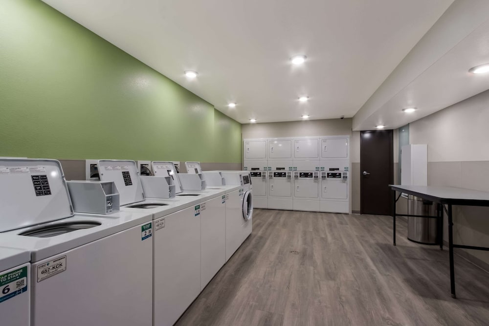 woodspring suites chandler airport