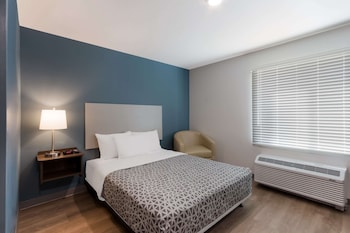 woodspring suites chandler airport