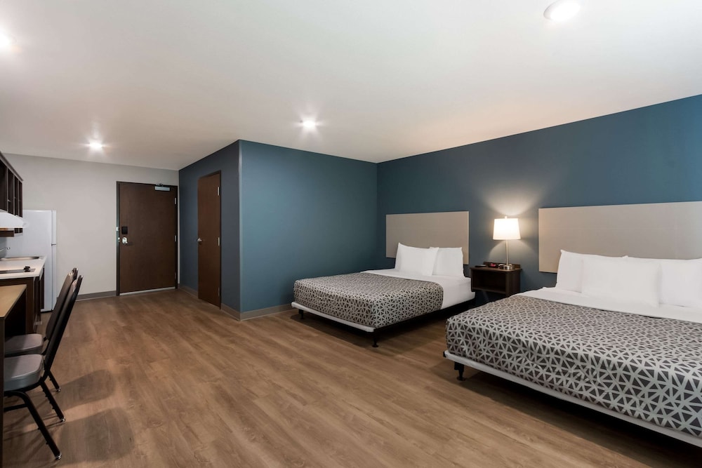 woodspring suites chandler airport