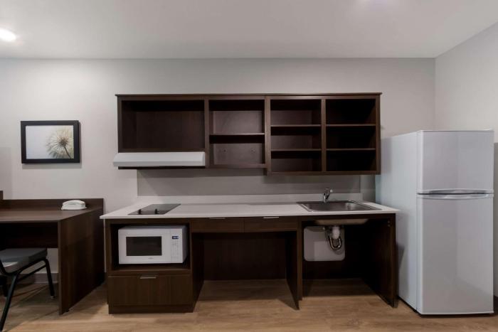 woodspring suites chandler airport