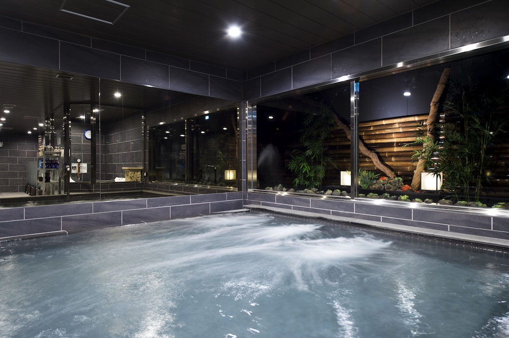 anshin oyado tokyo shinjuku ekimae caters to men