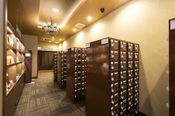 anshin oyado tokyo shinjuku ekimae caters to men