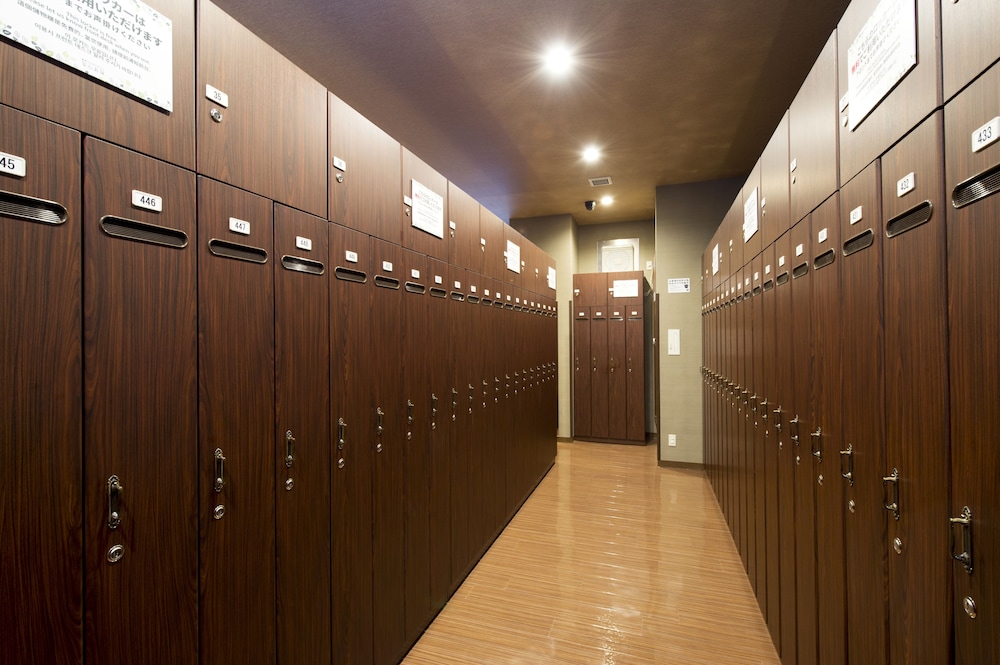 anshin oyado tokyo shinjuku ekimae caters to men