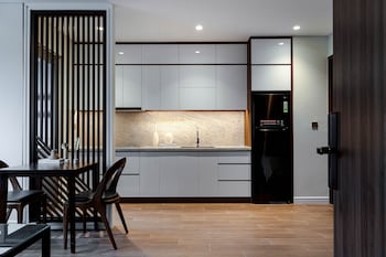 mk riverside apartment by haviland