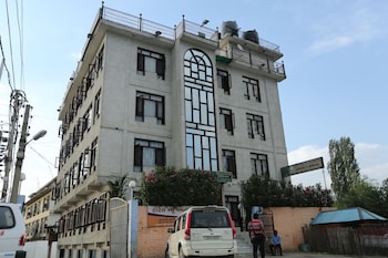 hotel new mamta