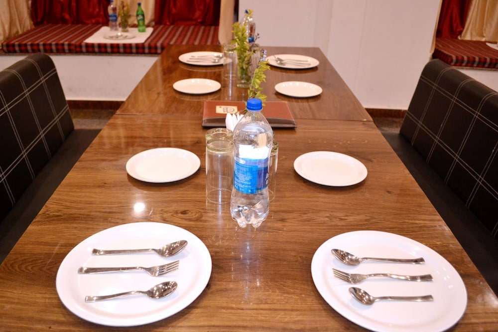 rudraksh hotel and restaurant