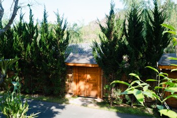 thara dara khaoyai