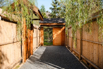 thara dara khaoyai