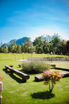 thara dara khaoyai