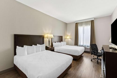 quality inn and suites la porte
