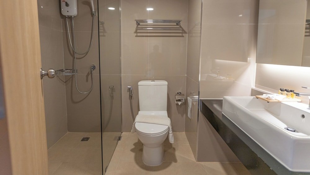 b2 surat thani boutique and budget hotel