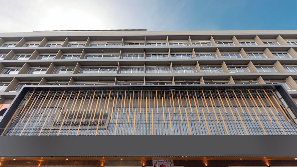 b2 surat thani boutique and budget hotel
