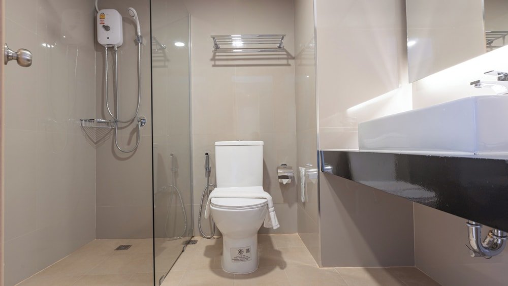 b2 surat thani boutique and budget hotel