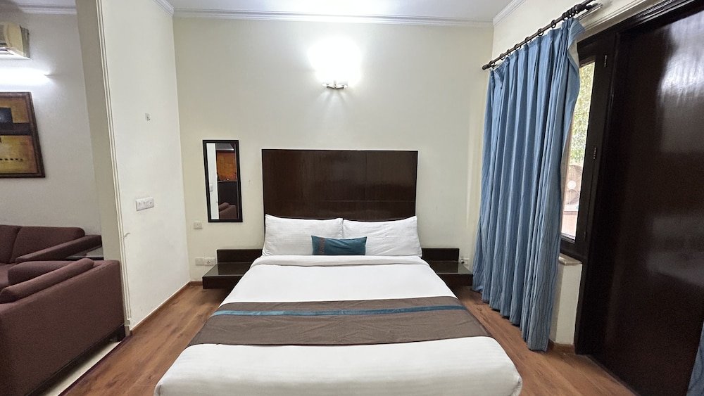Park Modern 1Bhk Dlf Phase 2 Cyber City,India>>Gurugram,2.5 star