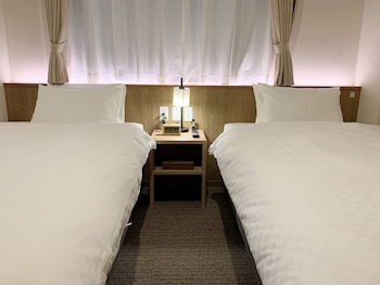 waka kyoto kawaramachi