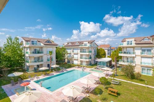 belek deluxe suit