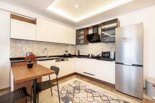 belek deluxe suit