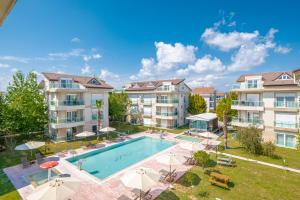 belek deluxe suit