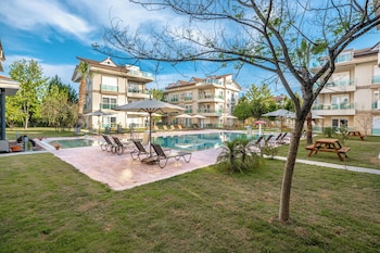 belek deluxe suit