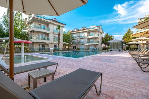 belek deluxe suit