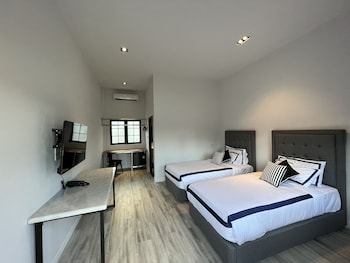 macchiato resort savannakhet