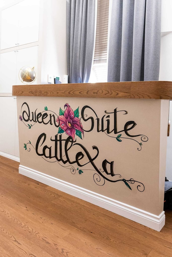 queen catlleya suite