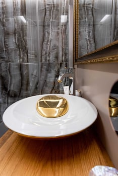 queen catlleya suite
