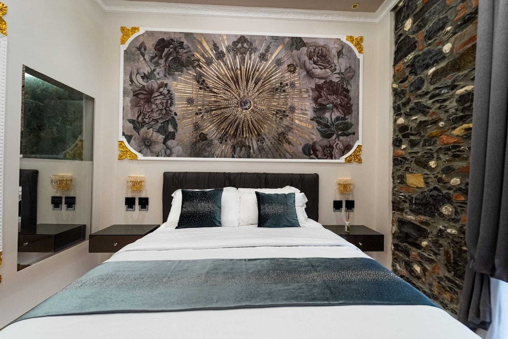 queen catlleya suite