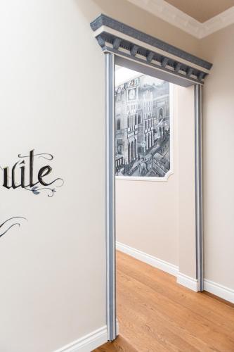 queen catlleya suite