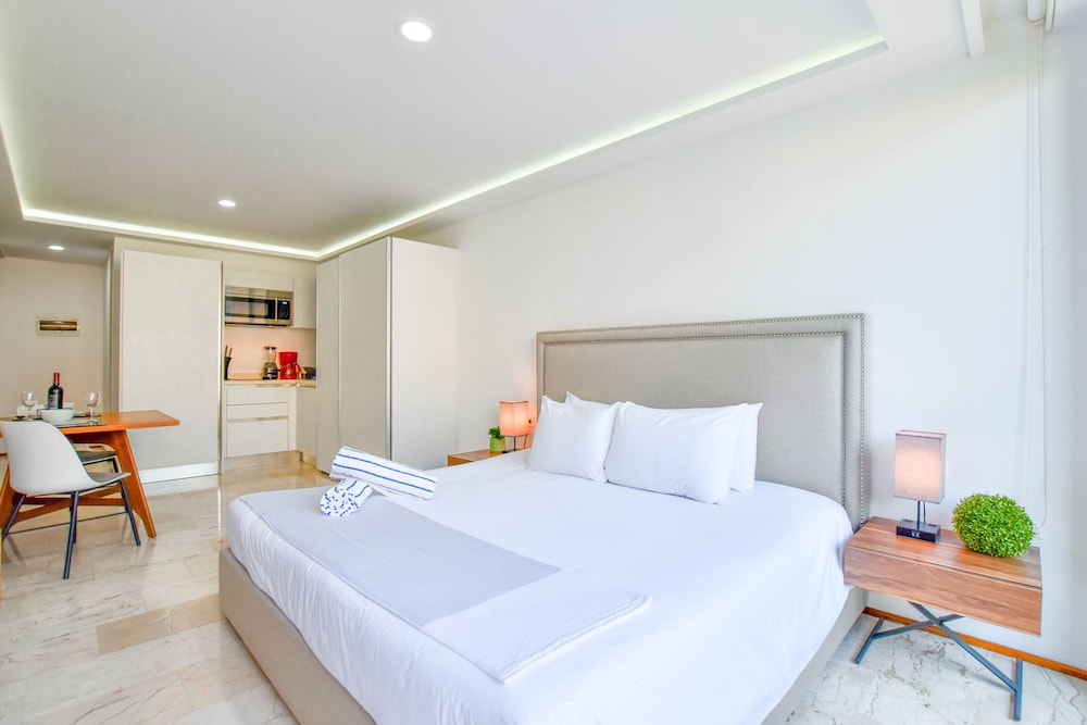 one paralia studio by casago
