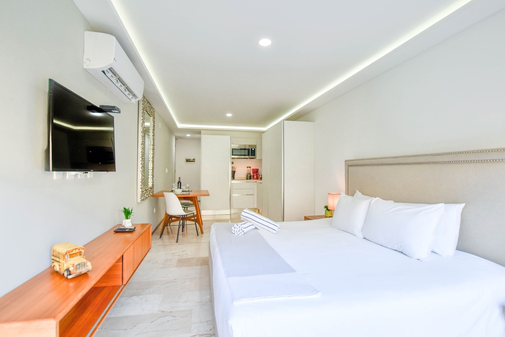 one paralia studio by casago