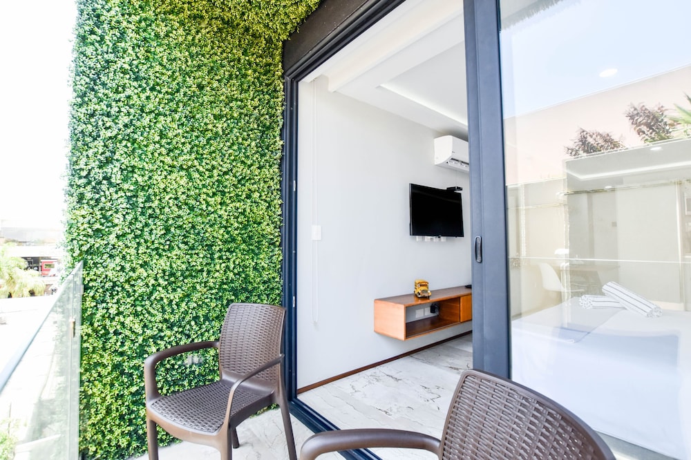 one paralia studio by casago