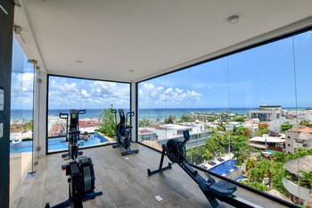 one paralia studio by casago