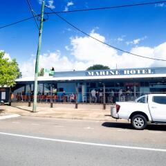 marine hotel cardwell