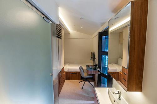 weave suites midtown