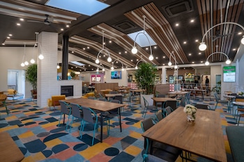 peninsula hotel motel