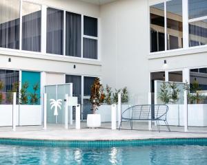 peninsula hotel motel