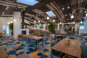 peninsula hotel motel