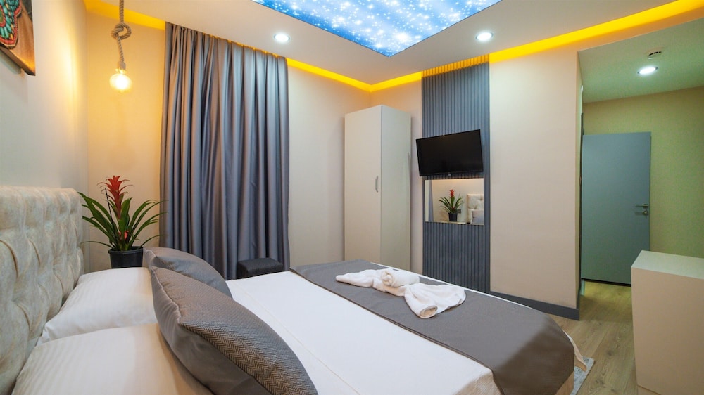 blue marina hotel and spa