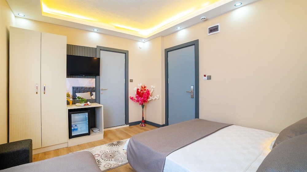 blue marina hotel and spa