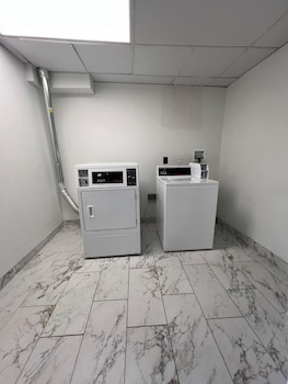 harborside suites